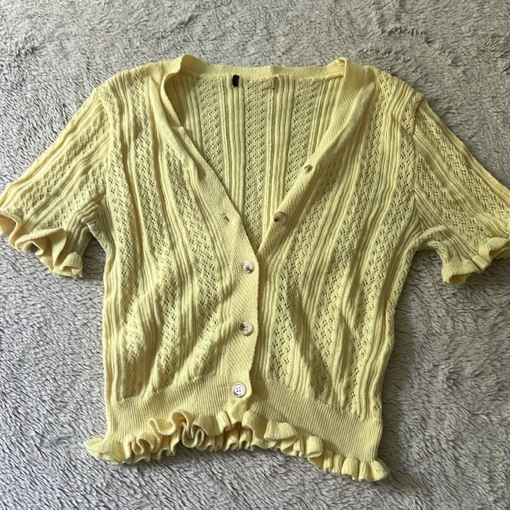 dainty yellow knit top